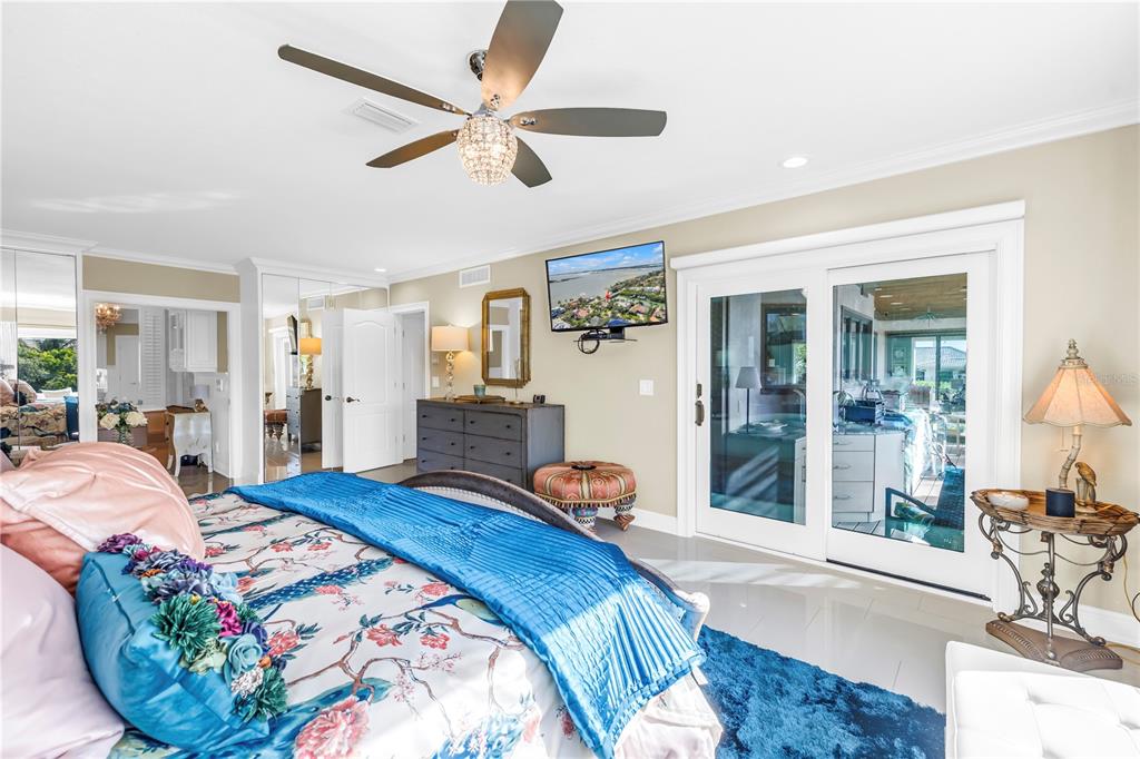 St Petersburg, Florida, 33715, United States, 4 Bedrooms Bedrooms, ,5 BathroomsBathrooms,Residential,For Sale,1999732