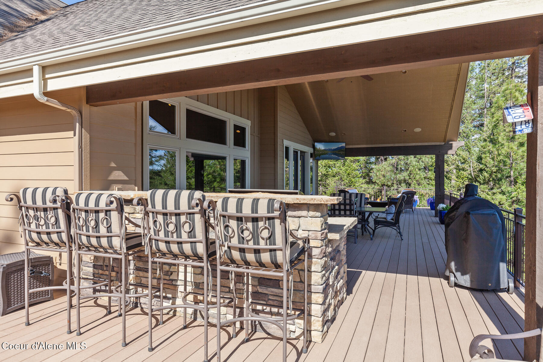 Coeur d'Alene, Idaho, 83814, United States, 5 Bedrooms Bedrooms, ,5 BathroomsBathrooms,Residential,For Sale,1763512