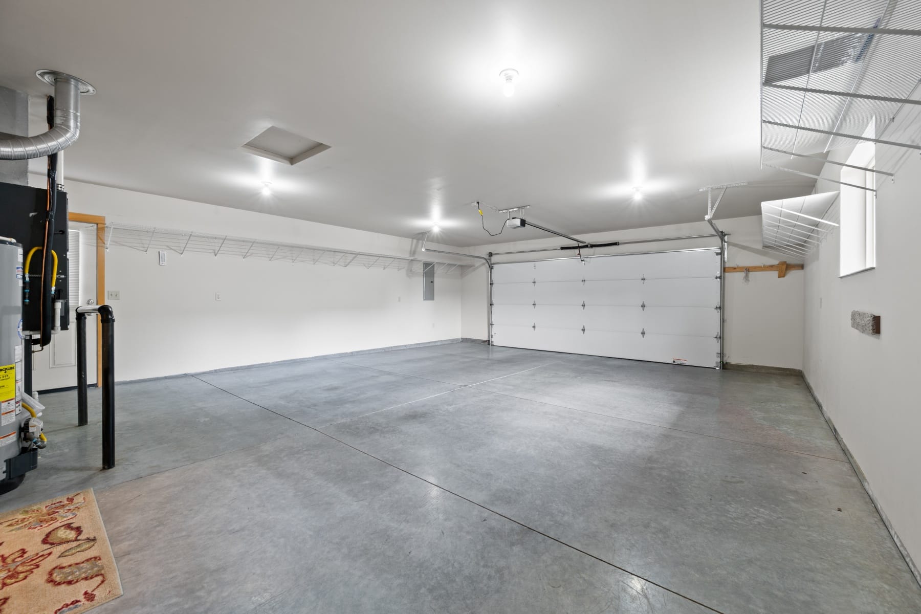  2330 NW 10th Street Redmond, OR 97756 - 物件實景