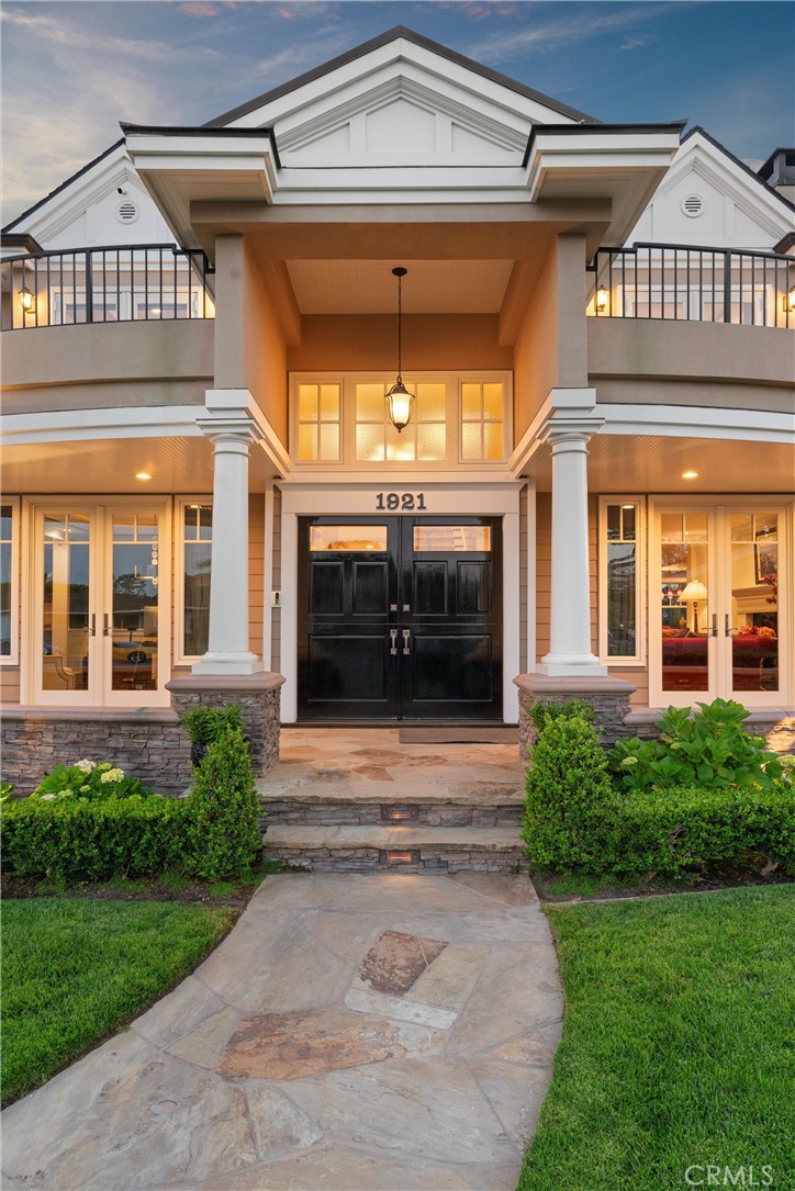 Newport Beach, California, 92660, United States, 5 Bedrooms Bedrooms, ,3 BathroomsBathrooms,Residential,For Sale,1846689