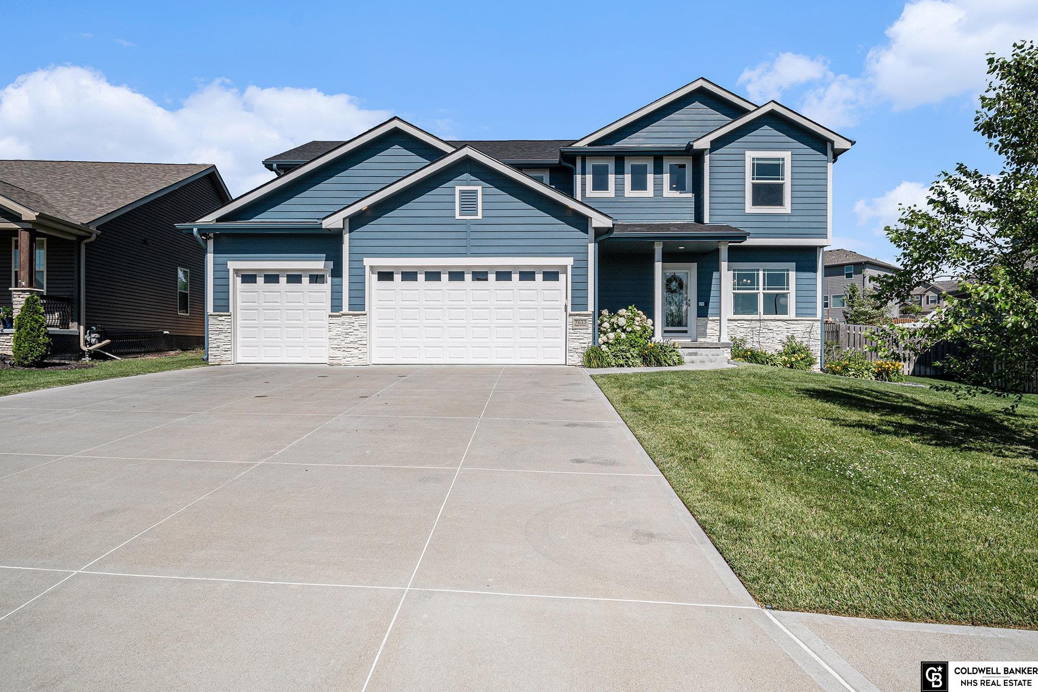 Bennington, Nebraska, 68007, United States, 6 Bedrooms Bedrooms, ,4 BathroomsBathrooms,Residential,For Sale,1969201