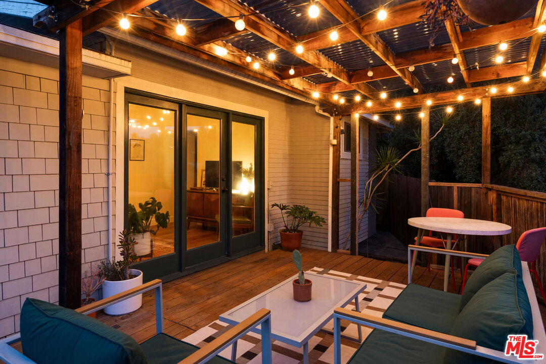 Los Angeles, California, 90065, United States, 1 Bedroom Bedrooms, ,1 BathroomBathrooms,Residential,For Sale,1898467