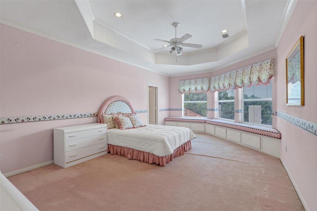 Arlington, Texas, 76006, United States, 4 Bedrooms Bedrooms, ,5 BathroomsBathrooms,Residential,For Sale,1976961