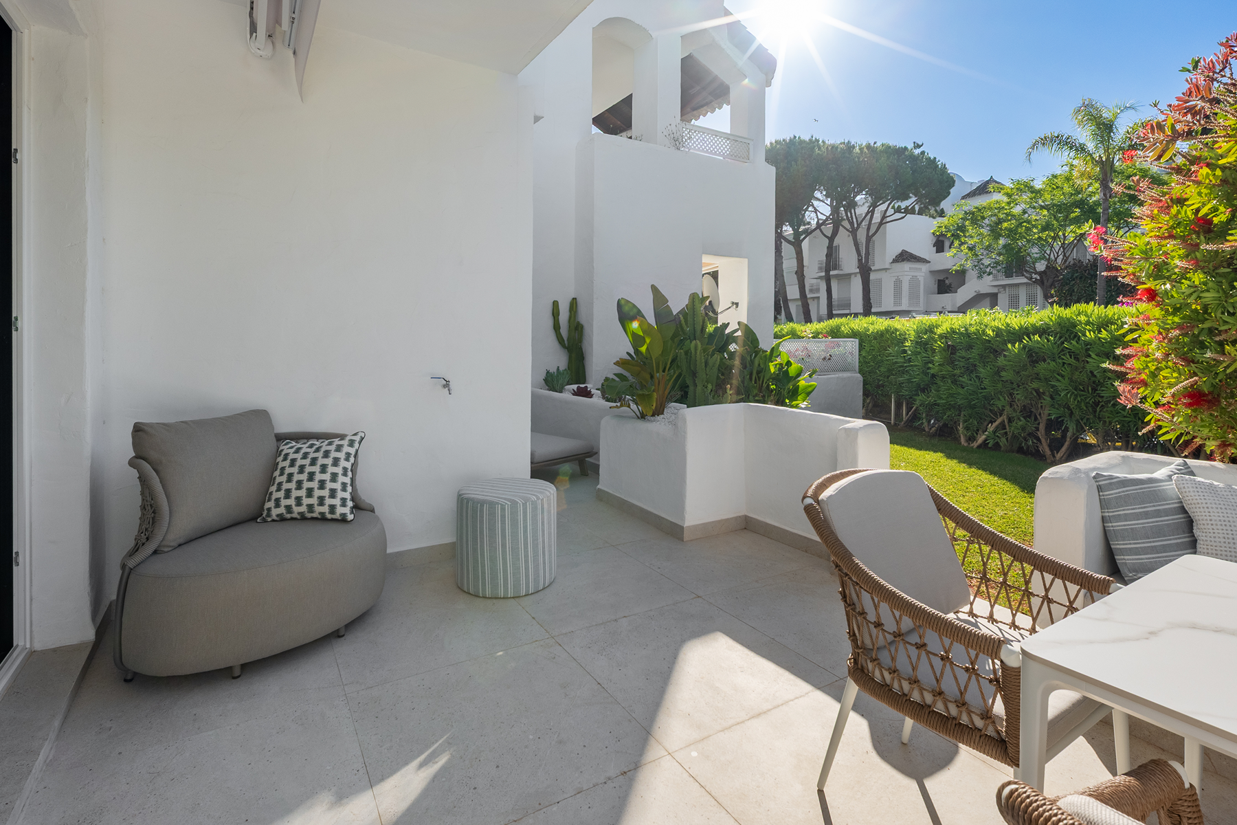  Renovated garden apartment in Alhambra del Mar, Marbella