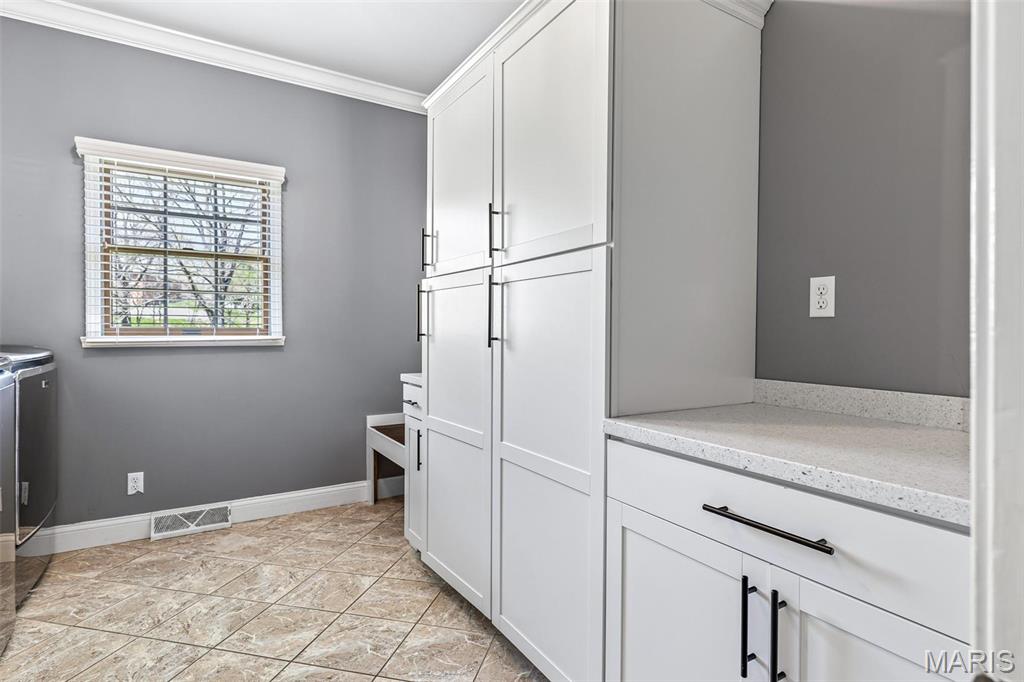 Jackson, Missouri, 63755, United States, 6 Bedrooms Bedrooms, ,4 BathroomsBathrooms,Residential,For Sale,1941660