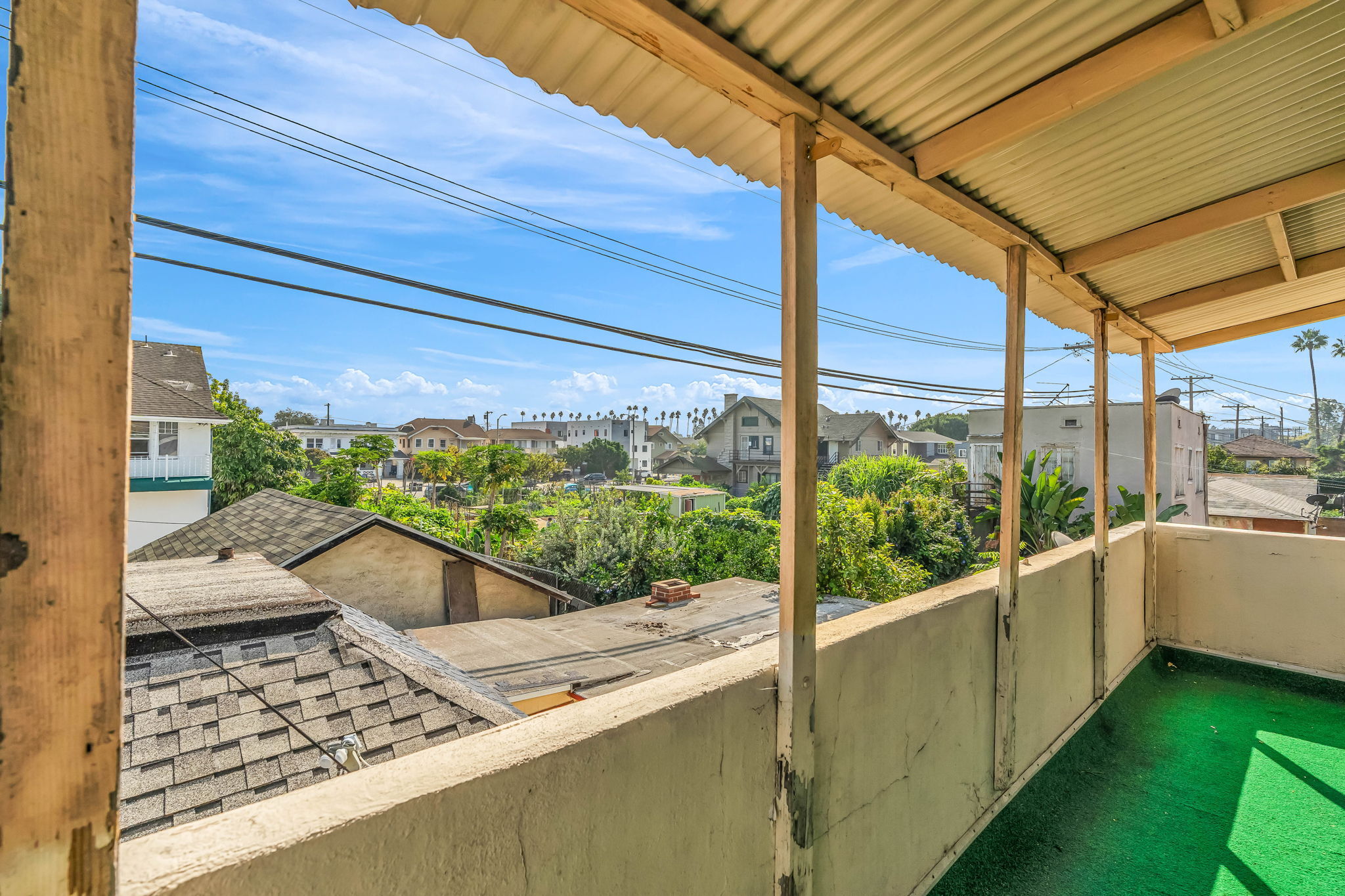  1412 S Victoria Ave - 物件實景