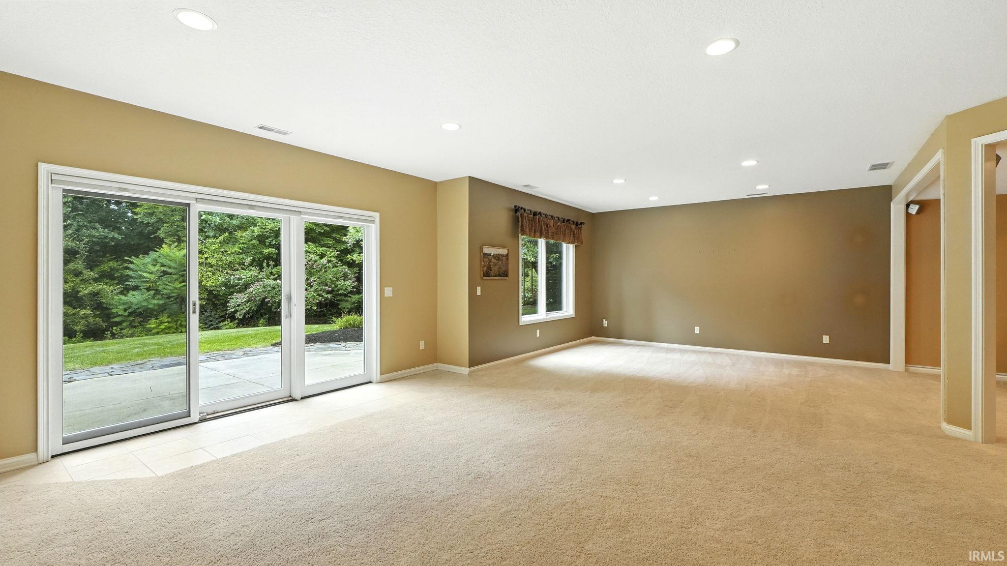 Fort Wayne, Indiana, 46814, United States, 5 Bedrooms Bedrooms, ,4 BathroomsBathrooms,Residential,For Sale,1927964