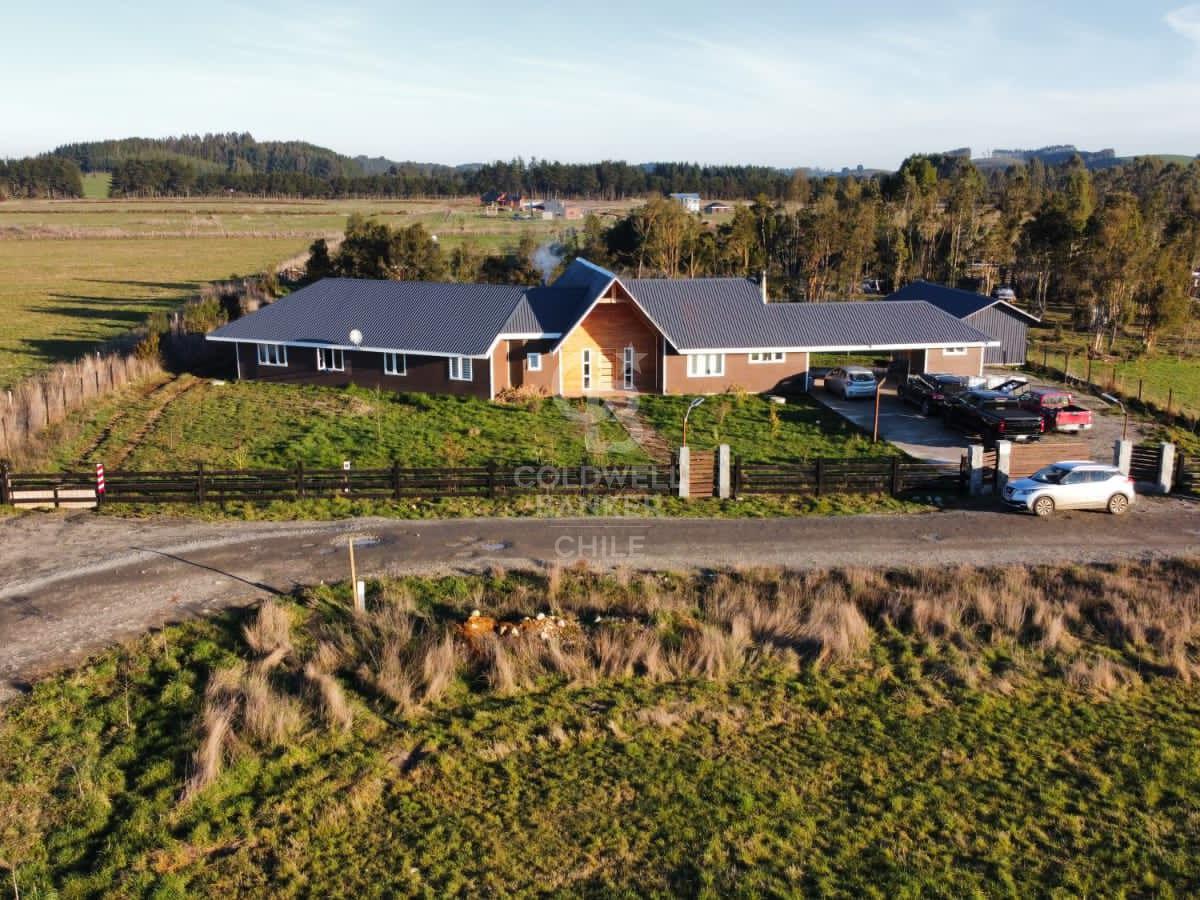 Llanquihue, Chile, 5 Bedrooms Bedrooms, ,3 BathroomsBathrooms,Residential,For Sale,1964704