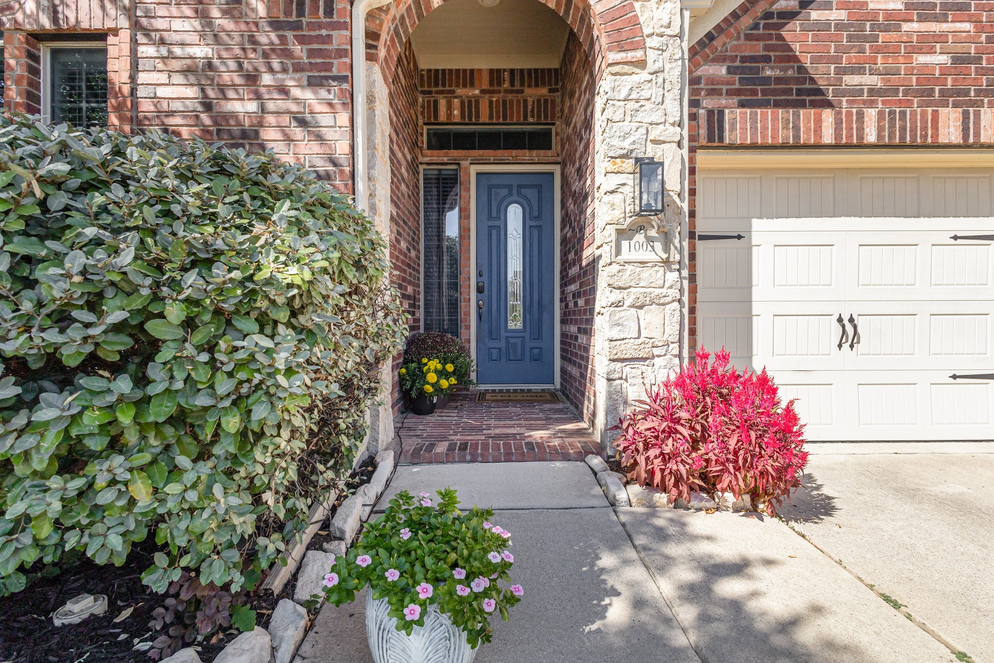 Roanoke, Texas, 76262, United States, 4 Bedrooms Bedrooms, ,3 BathroomsBathrooms,Residential,For Sale,1963102