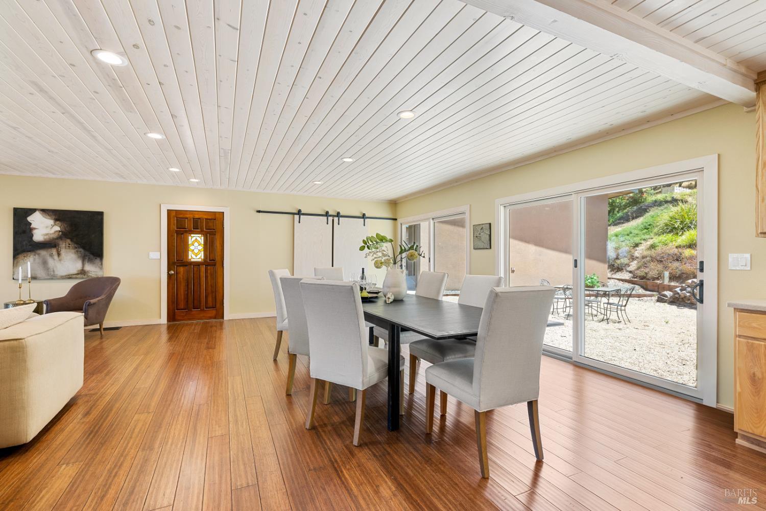 Napa, California, 94558, United States, 3 Bedrooms Bedrooms, ,2 BathroomsBathrooms,Residential,For Sale,1991409