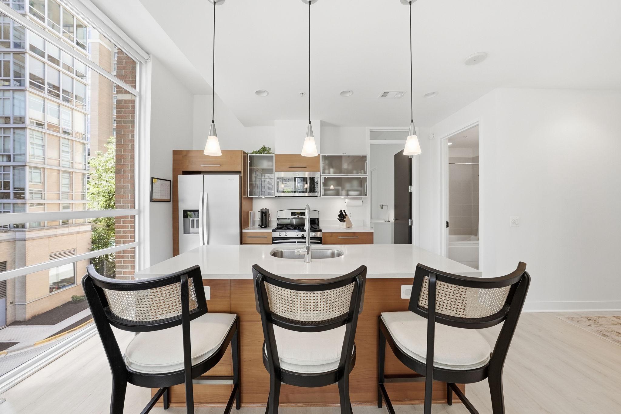  12025 New Dominion Parkway, Reston, VA, 20190 - 物件實景