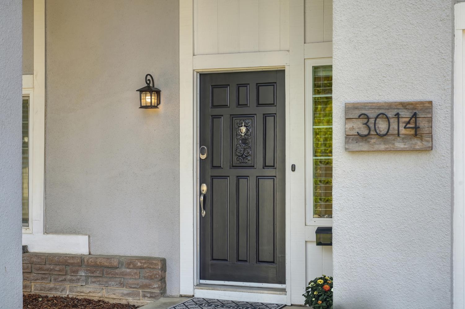 Sacramento, California, 95826, United States, 4 Bedrooms Bedrooms, ,3 BathroomsBathrooms,Residential,For Sale,1939461