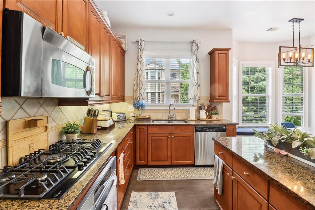 Atlanta, Georgia, 30339, United States, 3 Bedrooms Bedrooms, ,4 BathroomsBathrooms,Residential,For Sale,2003364