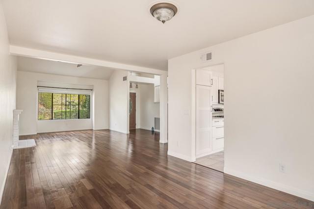 Spring Valley, California, 91977, United States, 4 Bedrooms Bedrooms, ,3 BathroomsBathrooms,Residential,For Sale,1923507