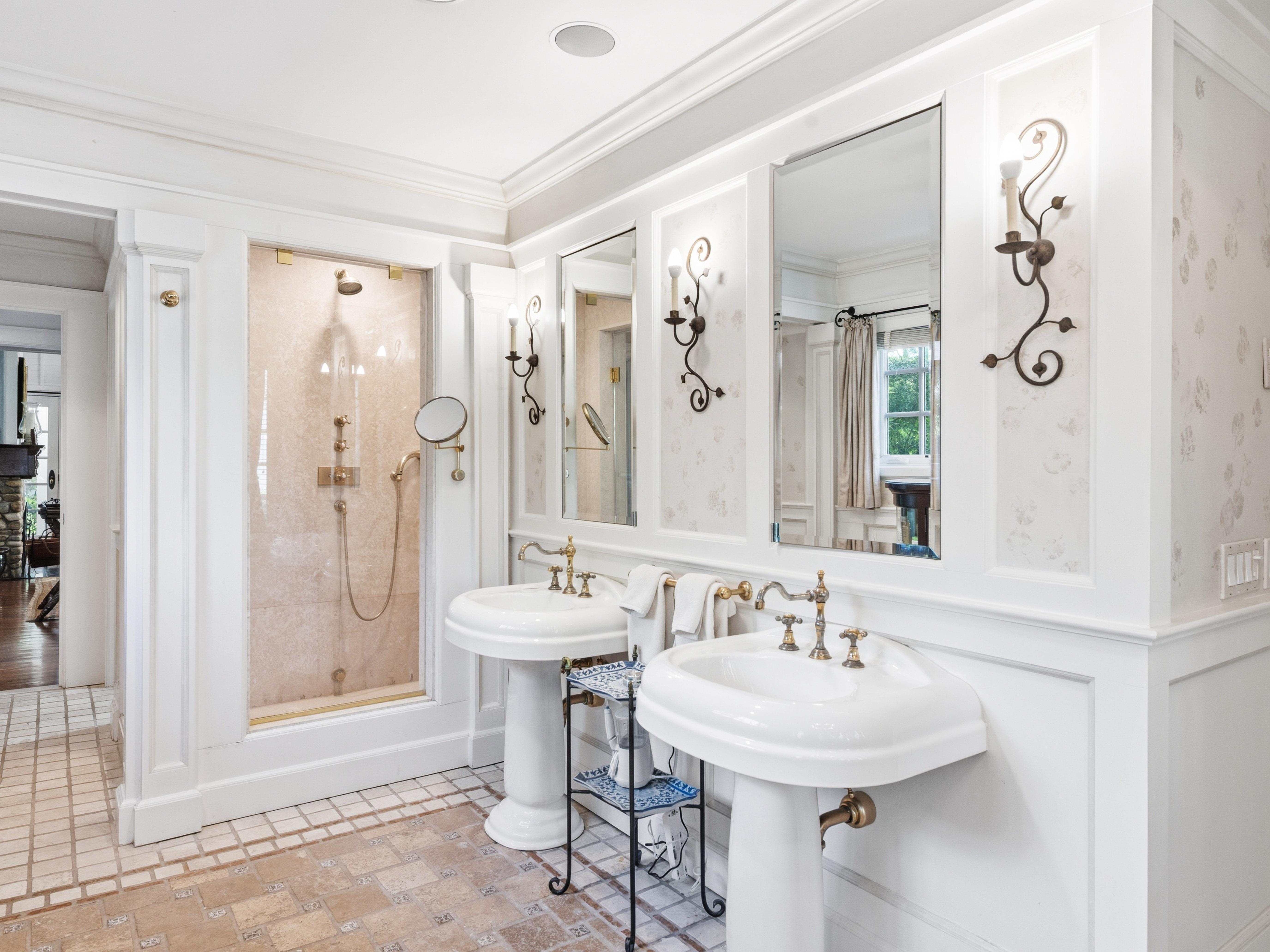  2 Aspen Place, Great Neck, NY 11021 - 物件實景