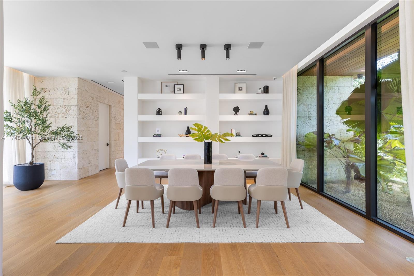 Coral Gables, Florida, 33156, United States, 7 Bedrooms Bedrooms, ,8 BathroomsBathrooms,Residential,For Sale,1732082