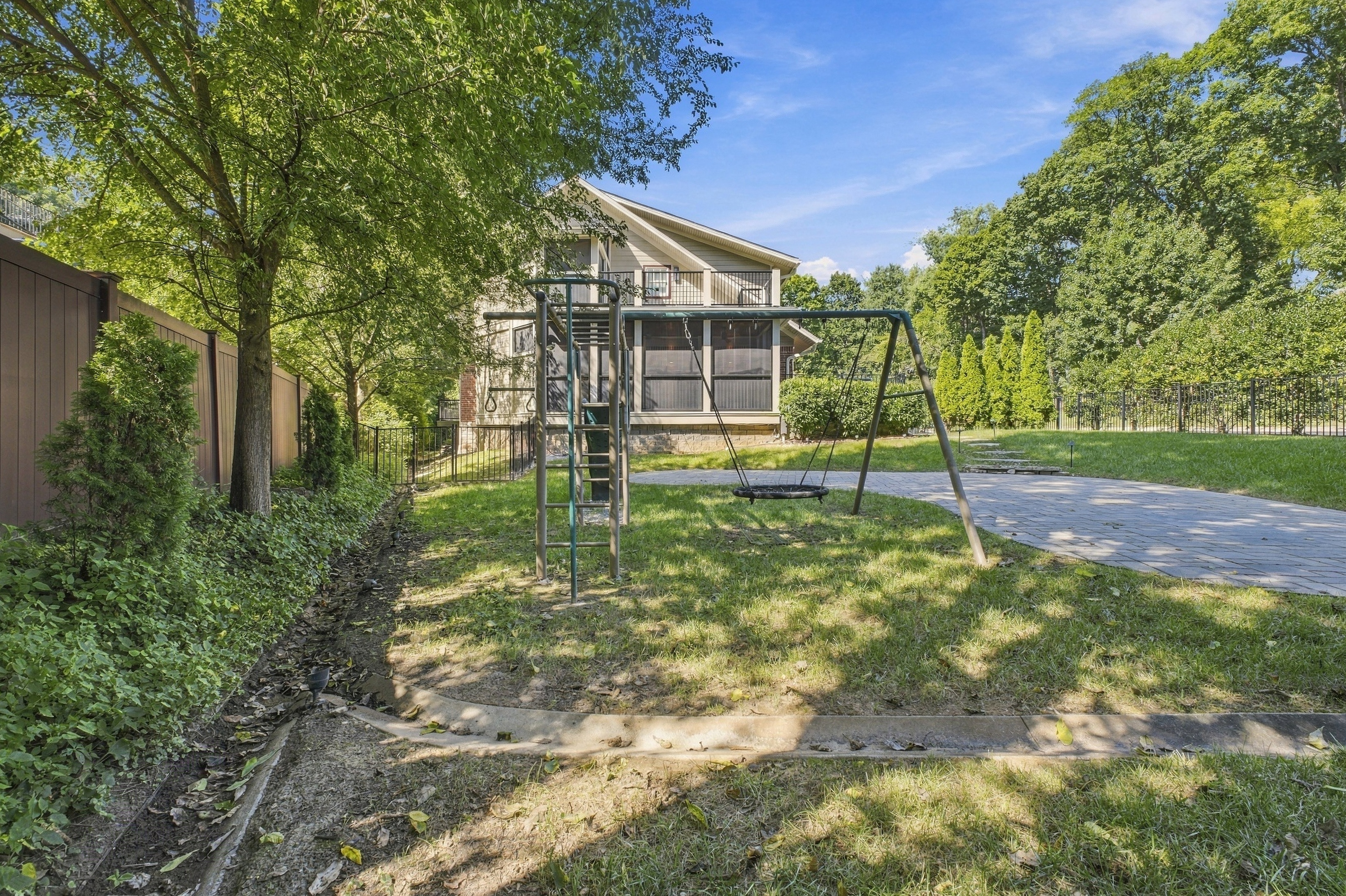  1902 Dundee Hollow Trail, Louisville, KY 40205 - 物件實景
