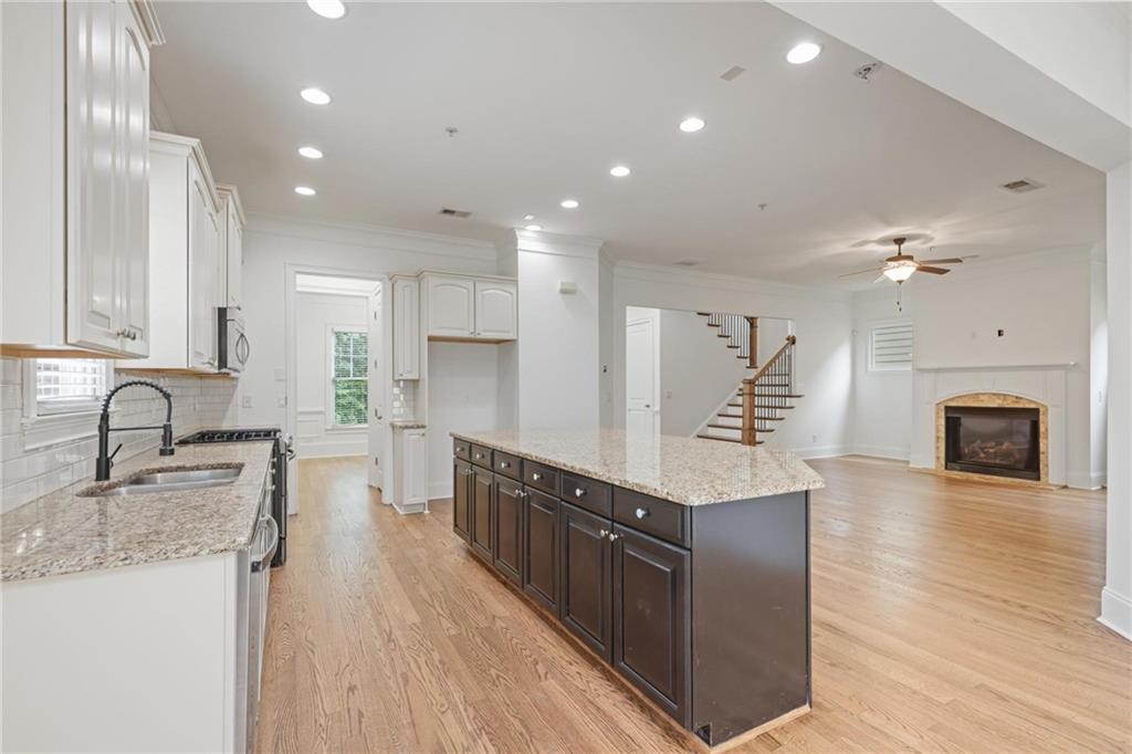 Marietta, Georgia, 30060, United States, 4 Bedrooms Bedrooms, ,3 BathroomsBathrooms,Residential,For Sale,1990484