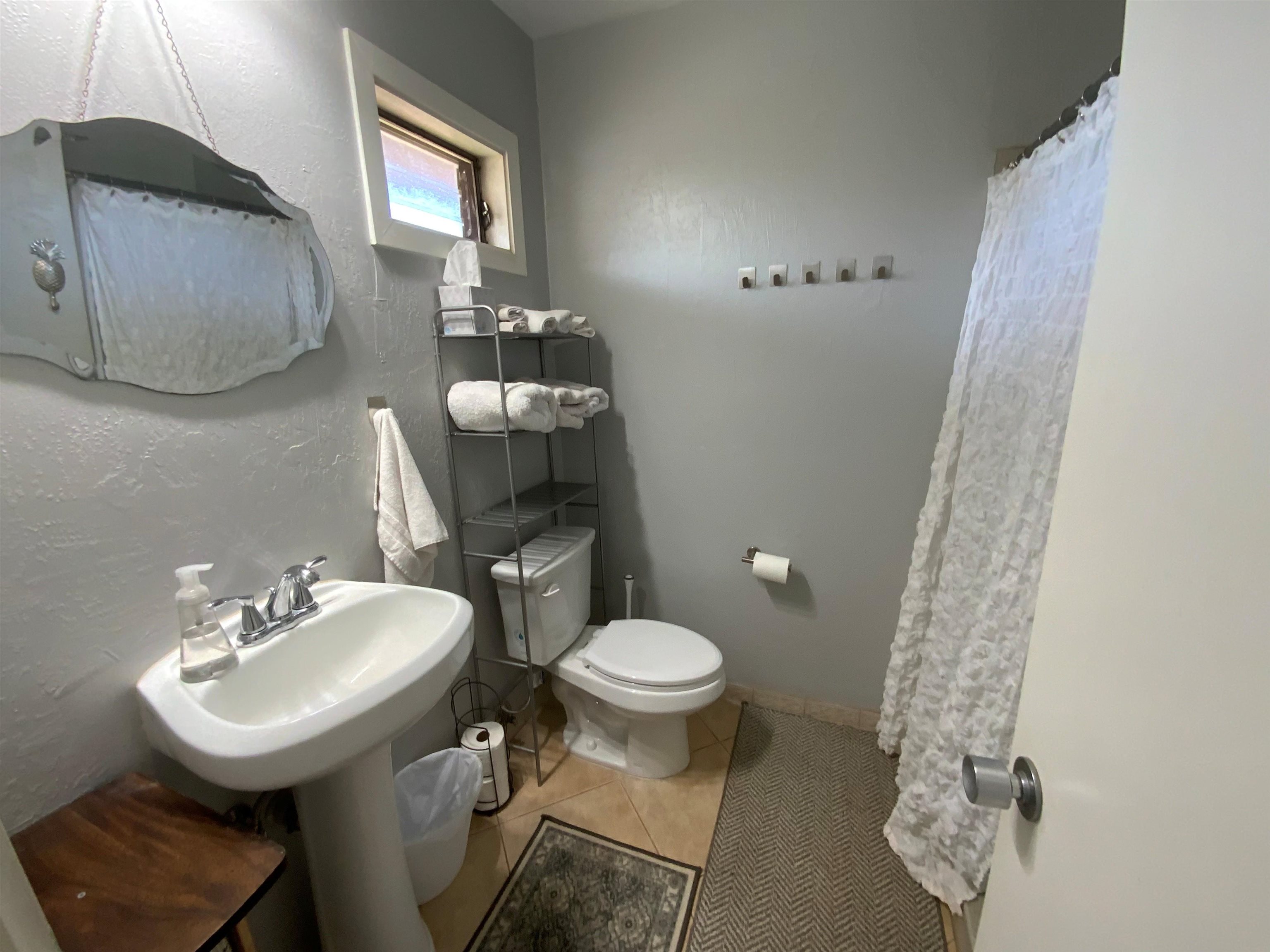 Lahaina, Hawaii, 96761, United States, 1 Bedroom Bedrooms, ,2 BathroomsBathrooms,Residential,For Sale,1938529