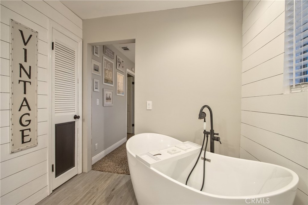 Menifee, California, 92584, United States, 5 Bedrooms Bedrooms, ,4 BathroomsBathrooms,Residential,For Sale,1988892