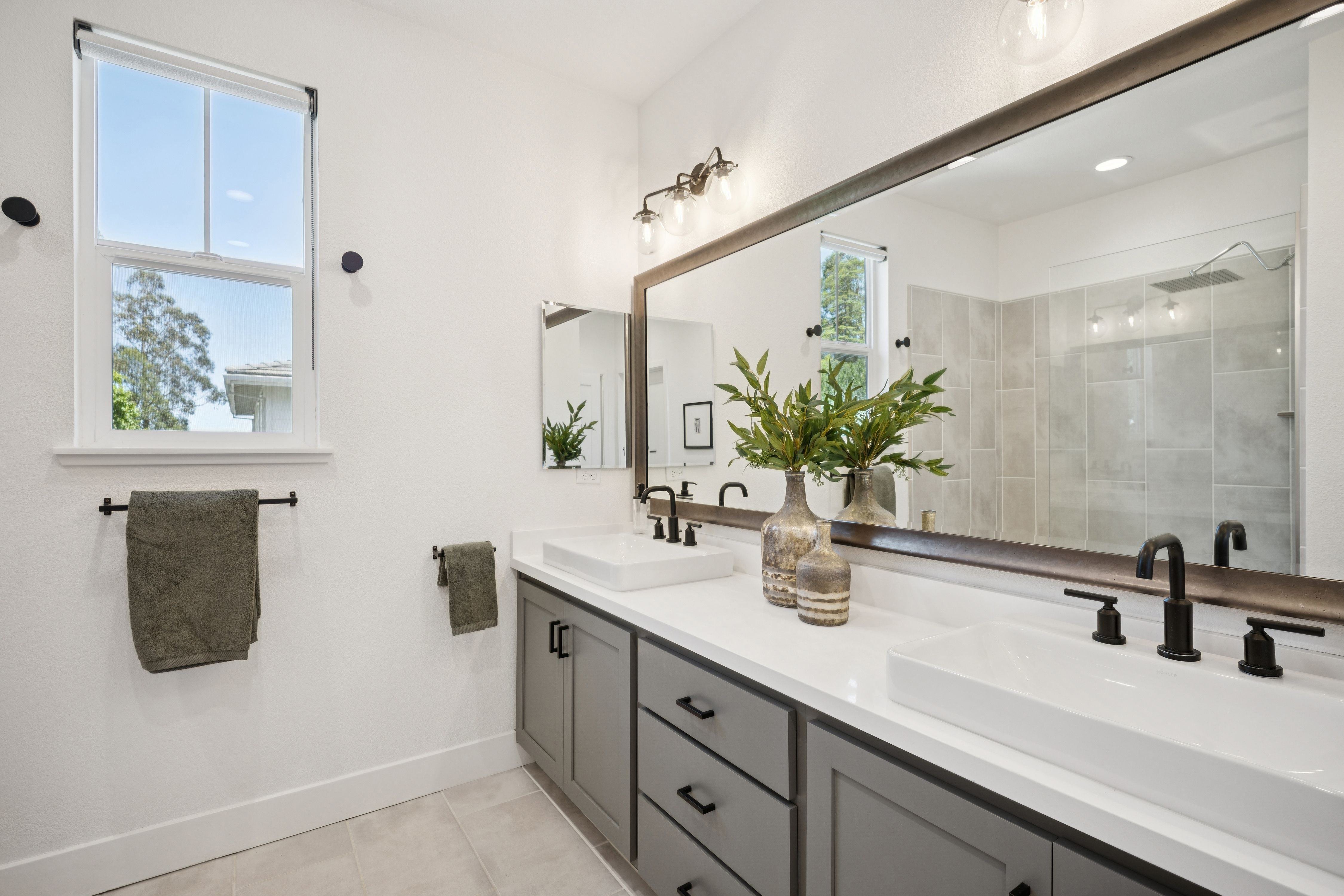  Move-in Ready Luxury Townhome - 物件實景