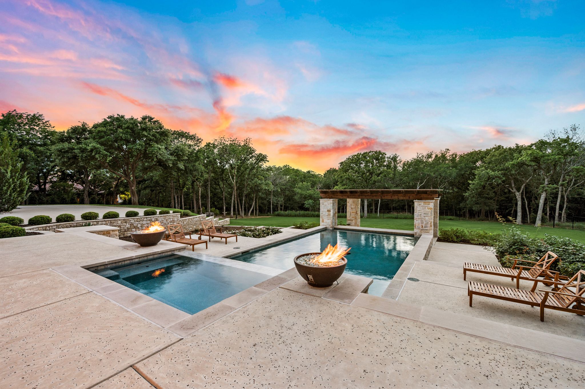  Majestic Estate in Exclusive Community of The Landing on Lake Grapevine - 物件實景