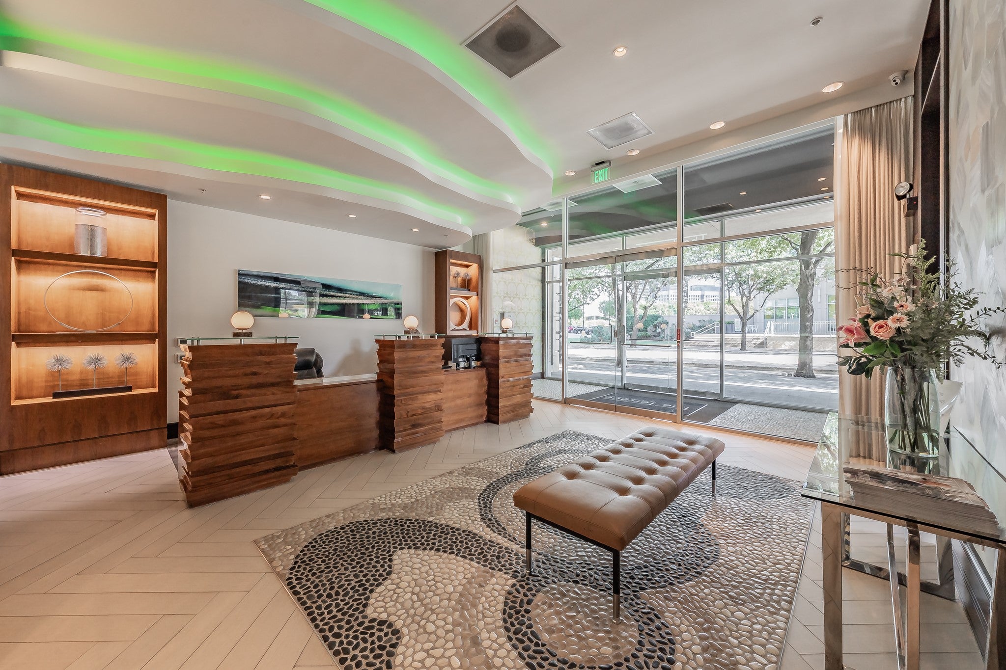 Dallas, Texas, 75219, United States, 2 Bedrooms Bedrooms, ,2 BathroomsBathrooms,Residential,For Sale,1983797