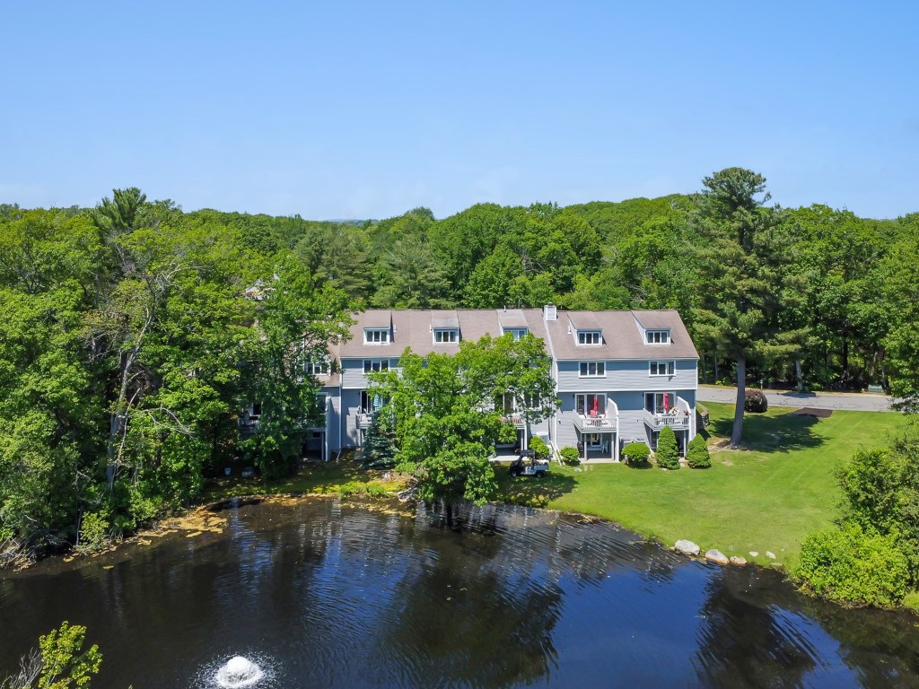 Peabody, Massachusetts, 01960, United States, 3 Bedrooms Bedrooms, ,3 BathroomsBathrooms,Residential,For Sale,1908013