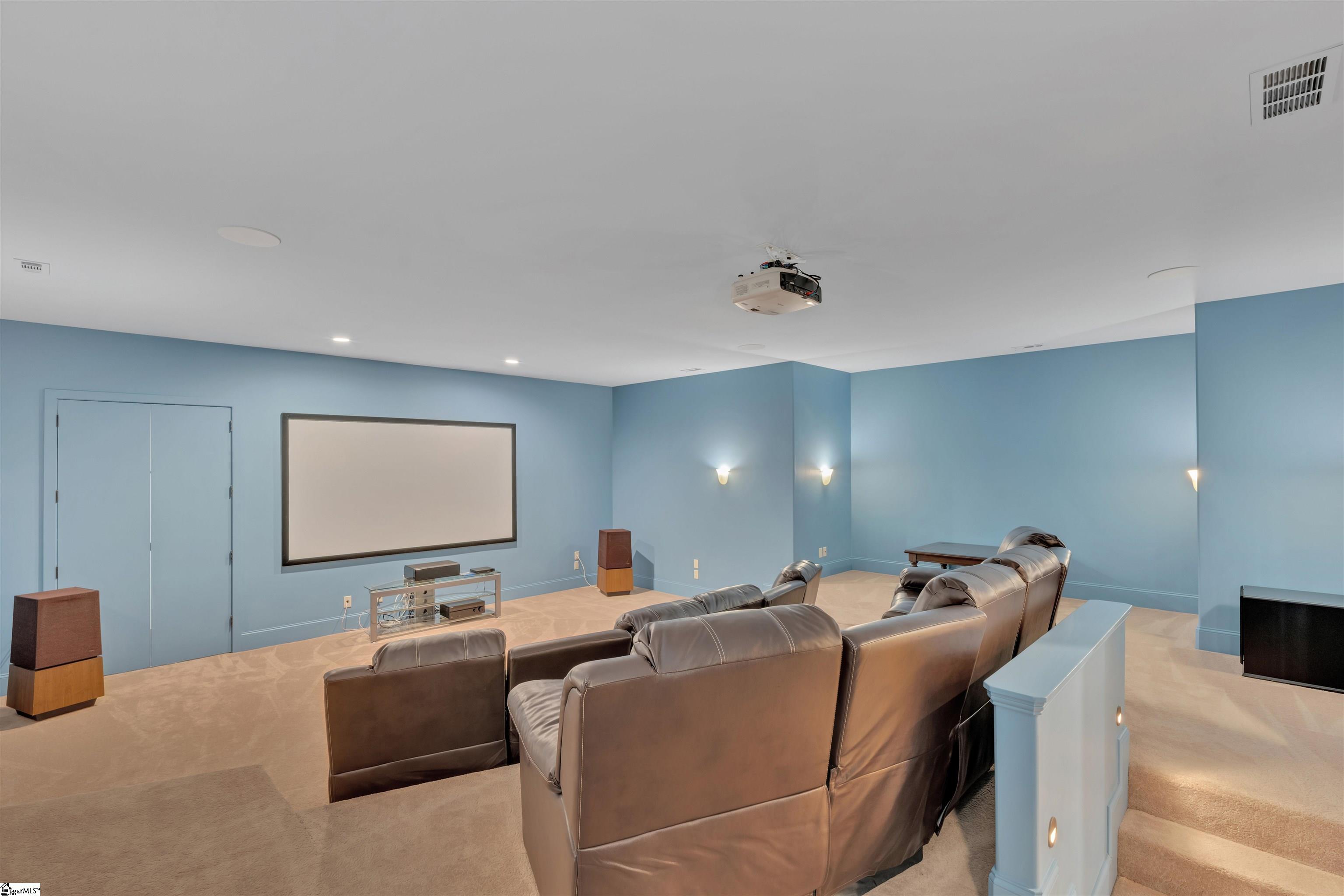 Landrum, South Carolina, 29356, United States, 5 Bedrooms Bedrooms, ,6 BathroomsBathrooms,Residential,For Sale,1714333