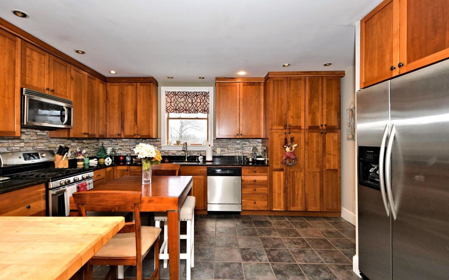 Pennington, New Jersey, 08534, United States, 3 Bedrooms Bedrooms, ,Residential,For Sale,1928704