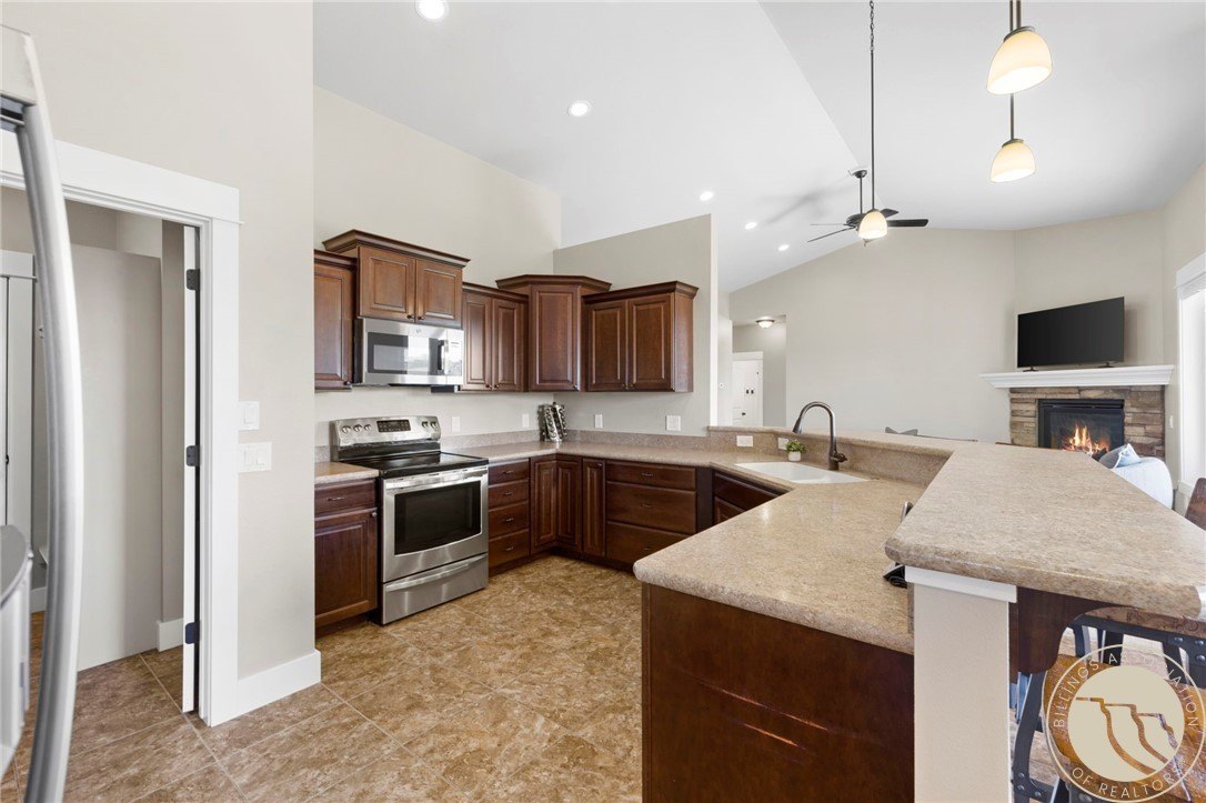Billings, Montana, 59105, United States, 5 Bedrooms Bedrooms, ,3 BathroomsBathrooms,Residential,For Sale,1910602