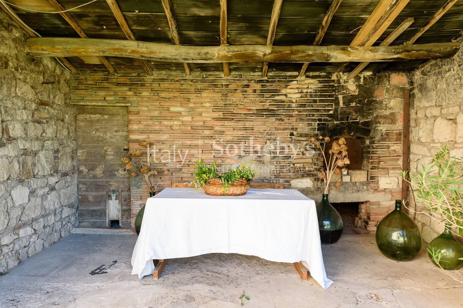  13th-Century Watchtower with Breathtaking Views over Todi - 物件實景