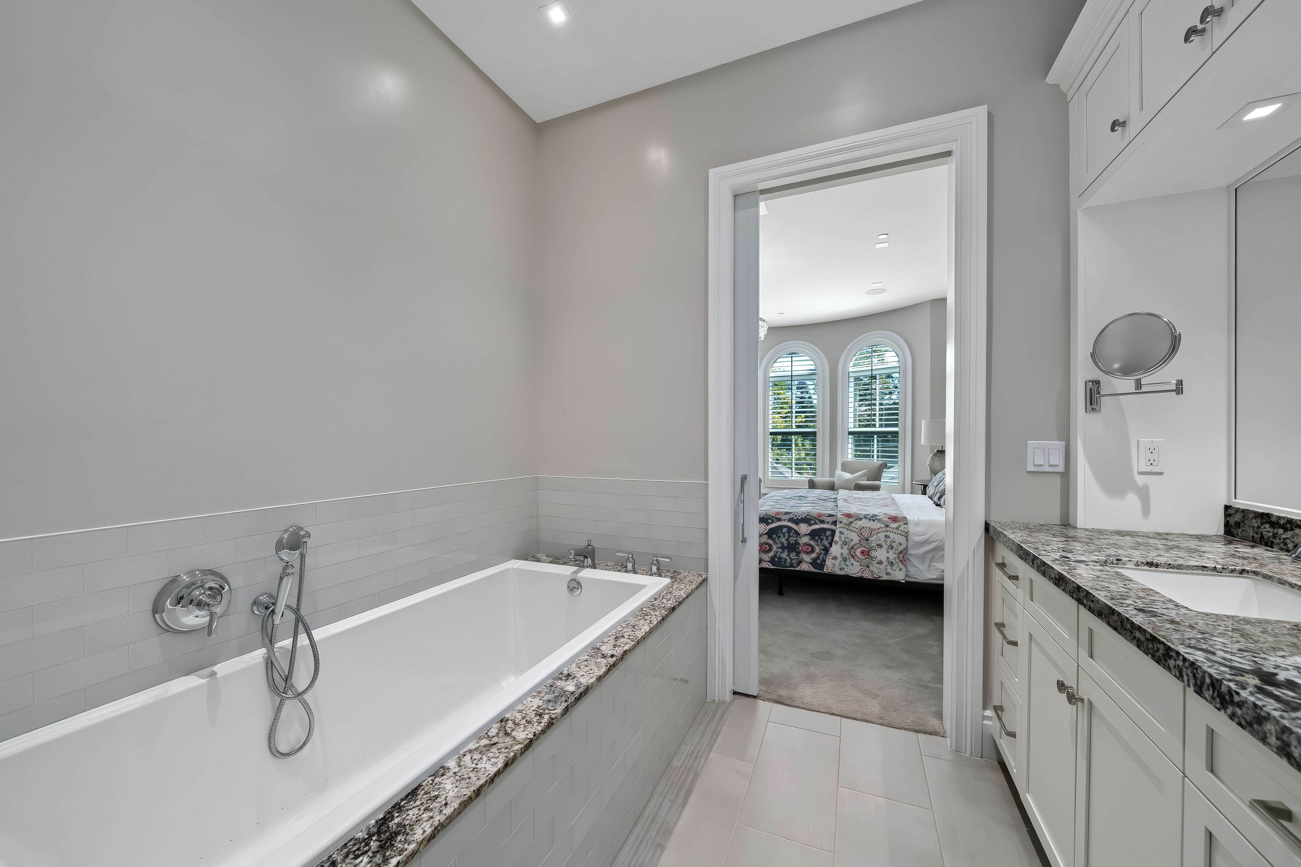  Classic Brownstone Architecture Meets Sophisticated Contemporary Living - 物件實景