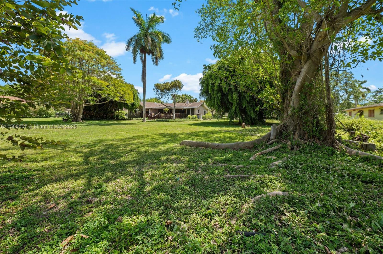 Pinecrest, Florida, 33156, United States, 2 Bedrooms Bedrooms, ,2 BathroomsBathrooms,Residential,For Sale,1885359