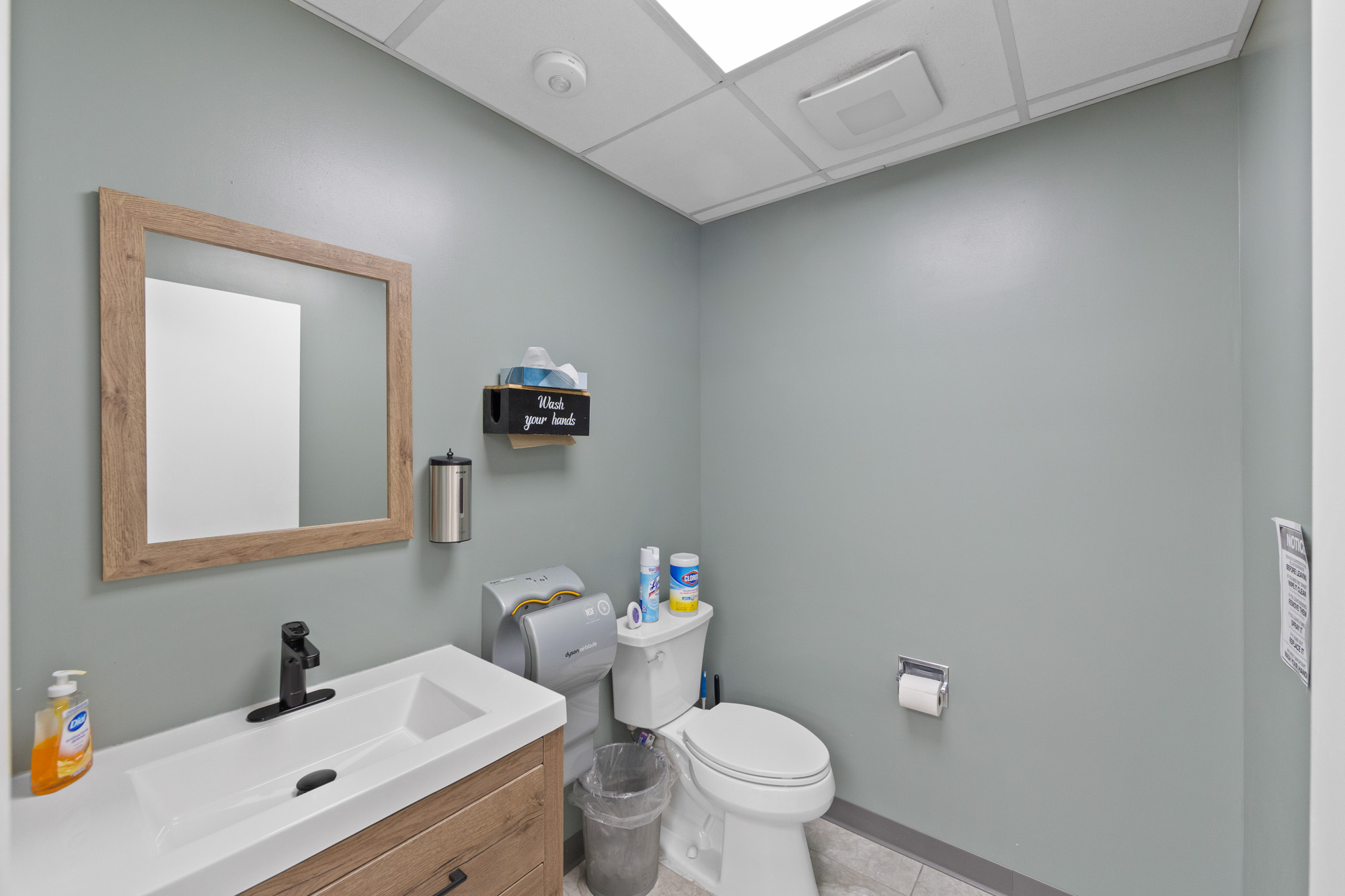  874 Pompton Avenue, Cedar Grove, NJ 07009 - 物件實景