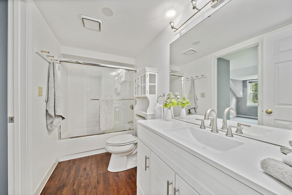 Boston, Massachusetts, 02130, United States, 4 Bedrooms Bedrooms, ,3 BathroomsBathrooms,Residential,For Sale,1925701