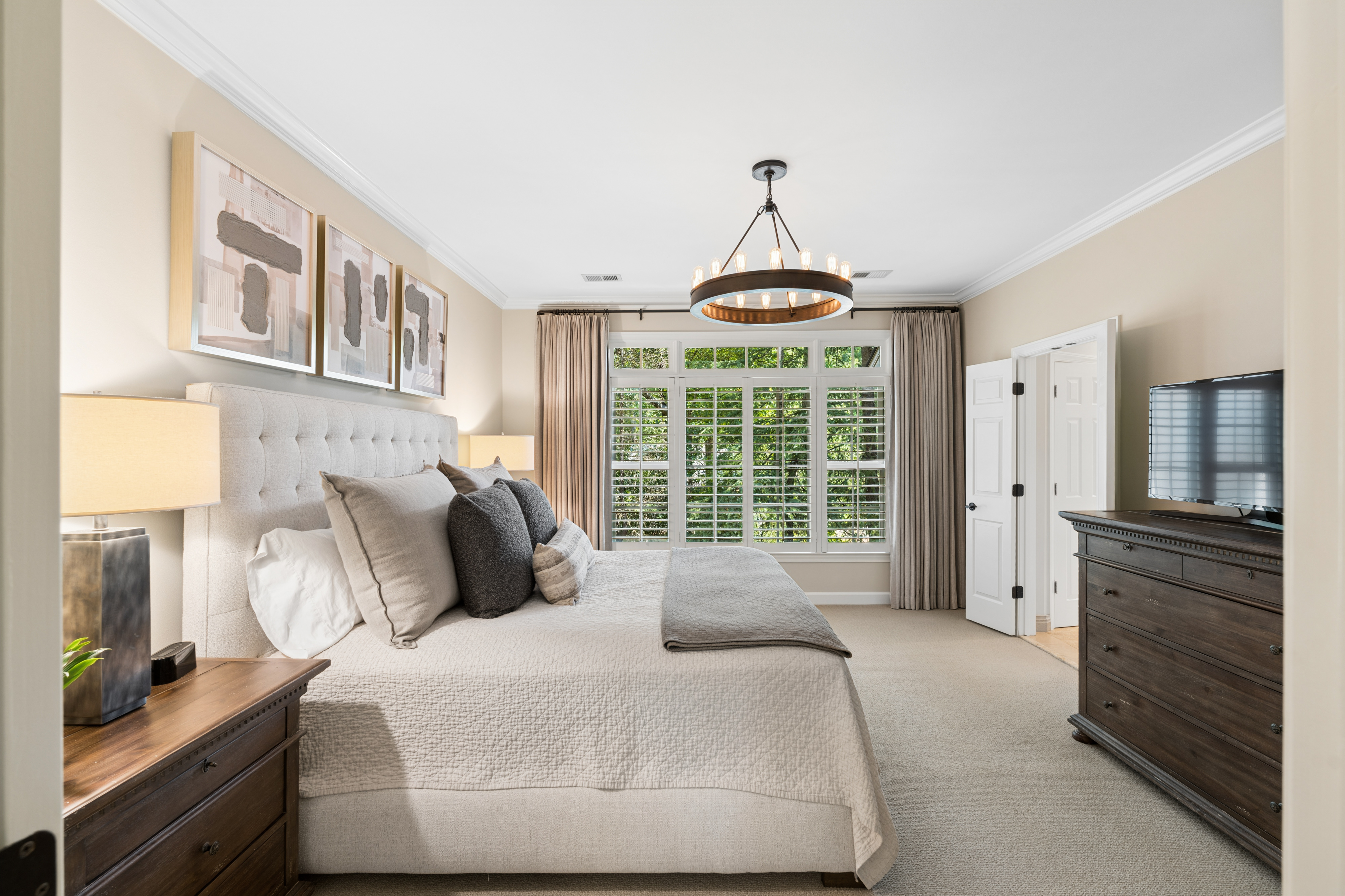  Carefully Curated End Unit Townhome in the Heart of Brookhaven - 物件實景