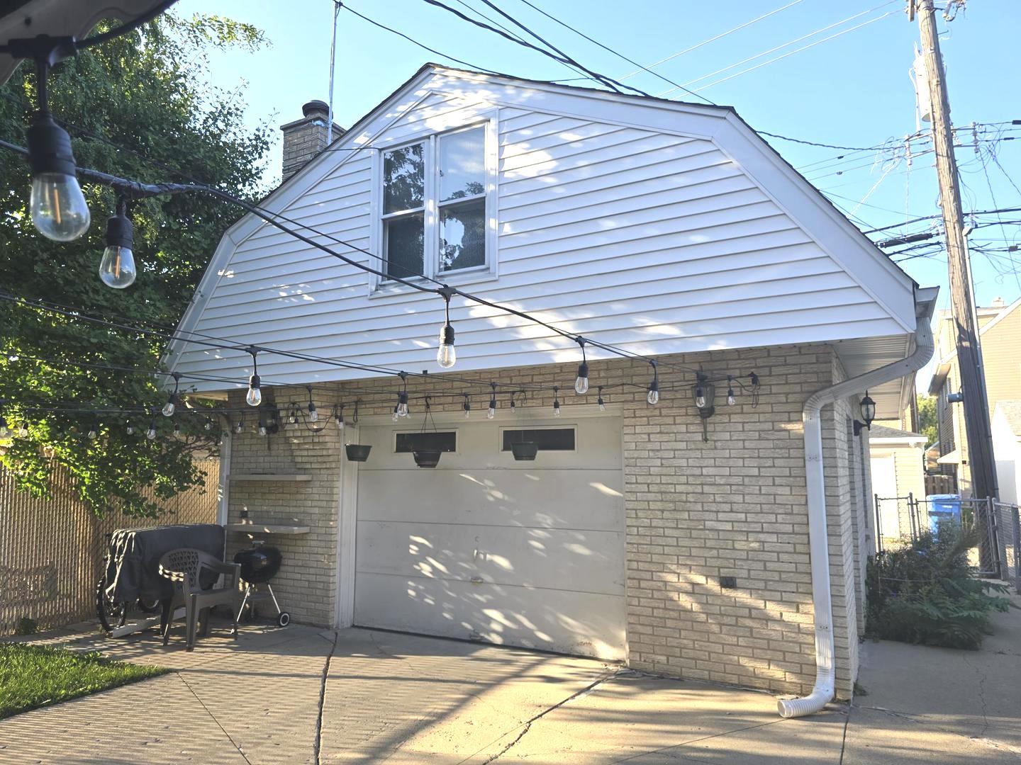 Chicago, Illinois, 60631, United States, 7 Bedrooms Bedrooms, ,Residential,For Sale,1982339