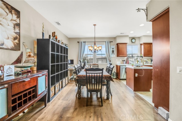 Lakewood, California, 90715, United States, 3 Bedrooms Bedrooms, ,4 BathroomsBathrooms,Residential,For Sale,1860565