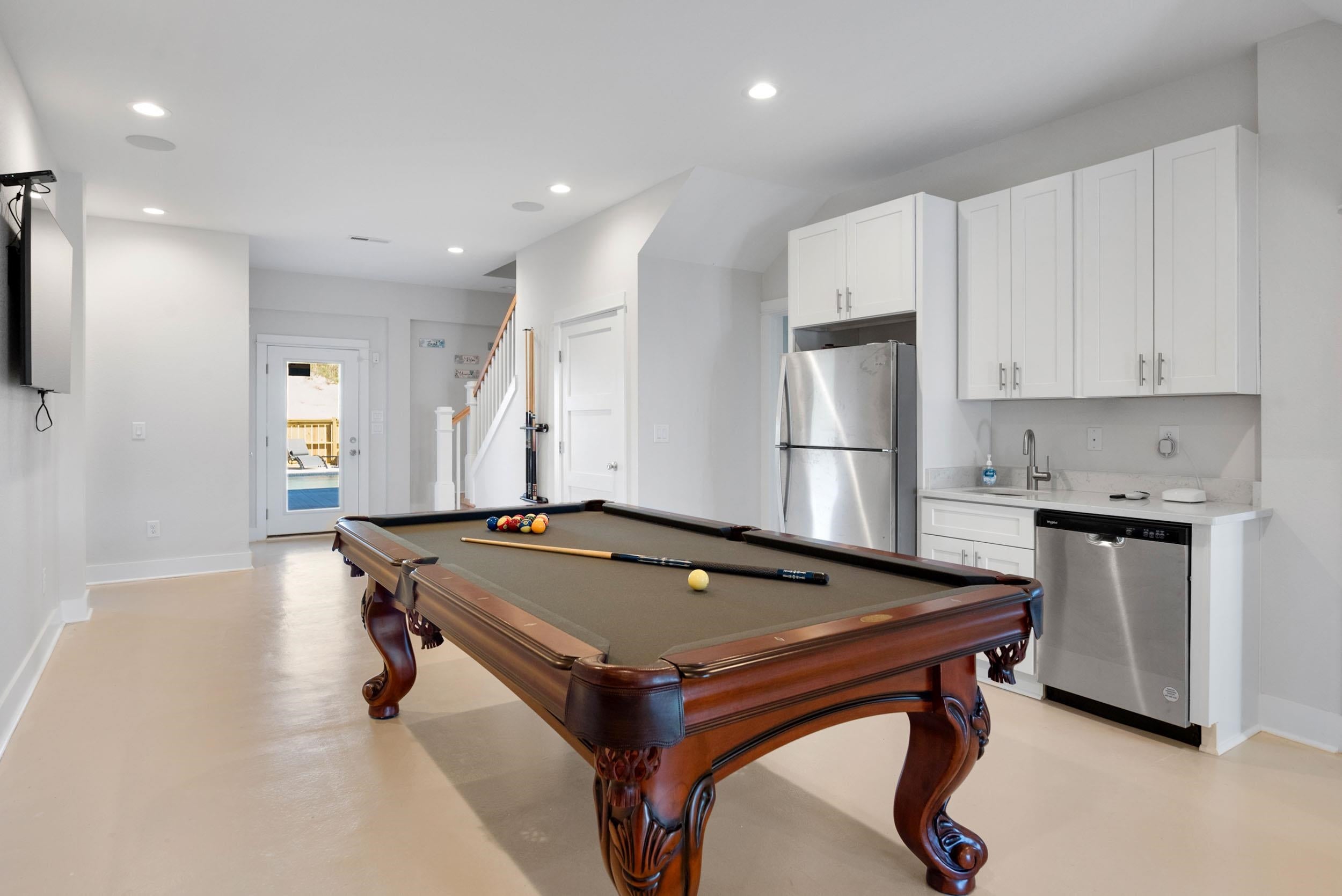 Corolla, North Carolina, 27927, United States, 12 Bedrooms Bedrooms, ,12 BathroomsBathrooms,Residential,For Sale,1980657