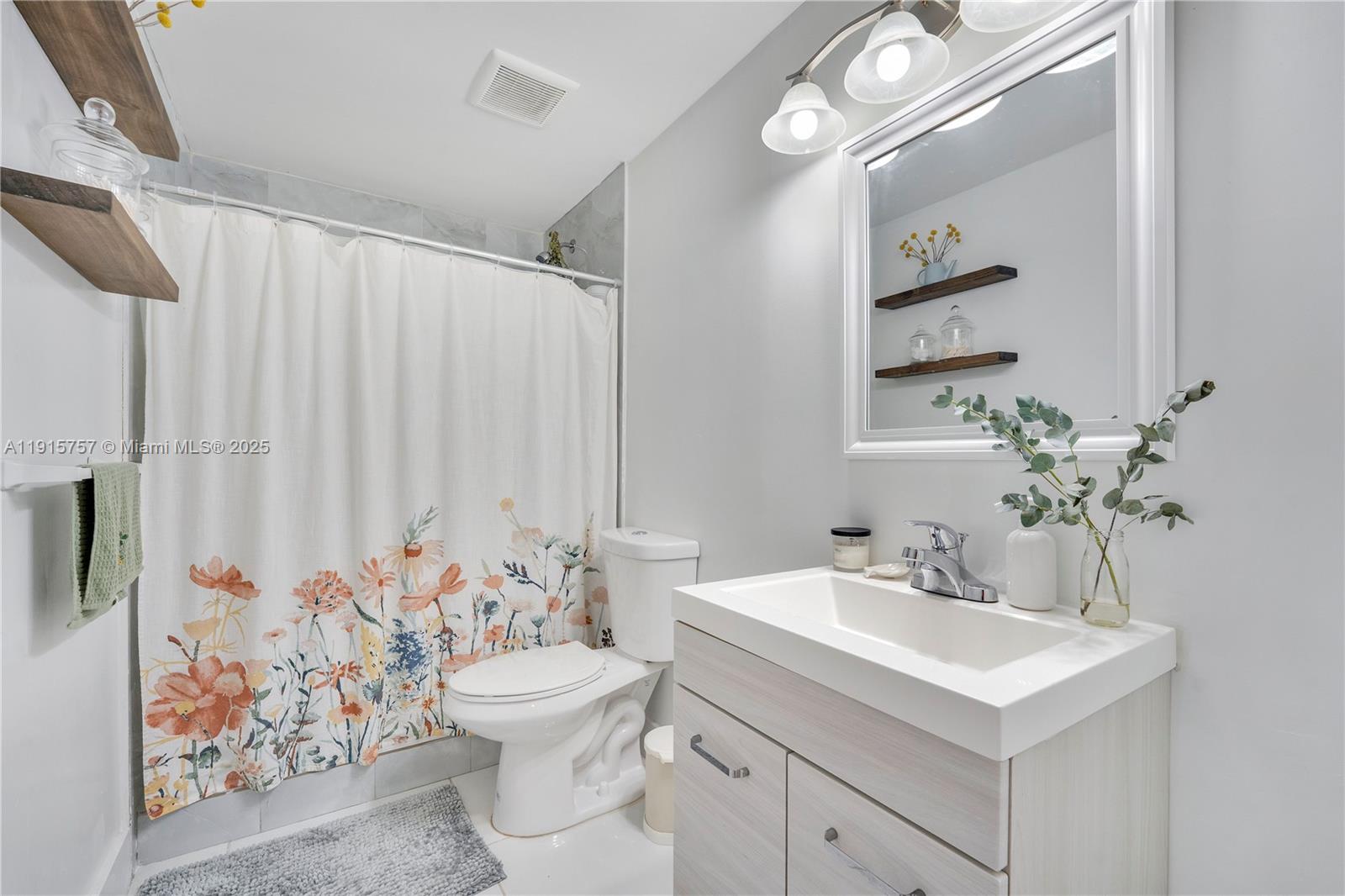 Miami, Florida, 33168, United States, 3 Bedrooms Bedrooms, ,3 BathroomsBathrooms,Residential,For Sale,1994717