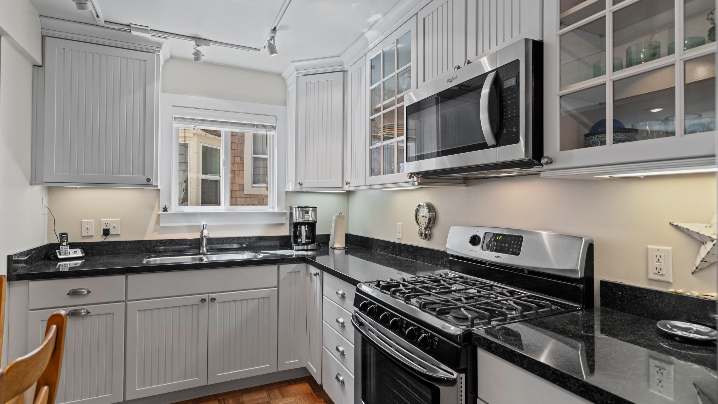  Charming Duplex in the Heart of Downtown - 物件實景