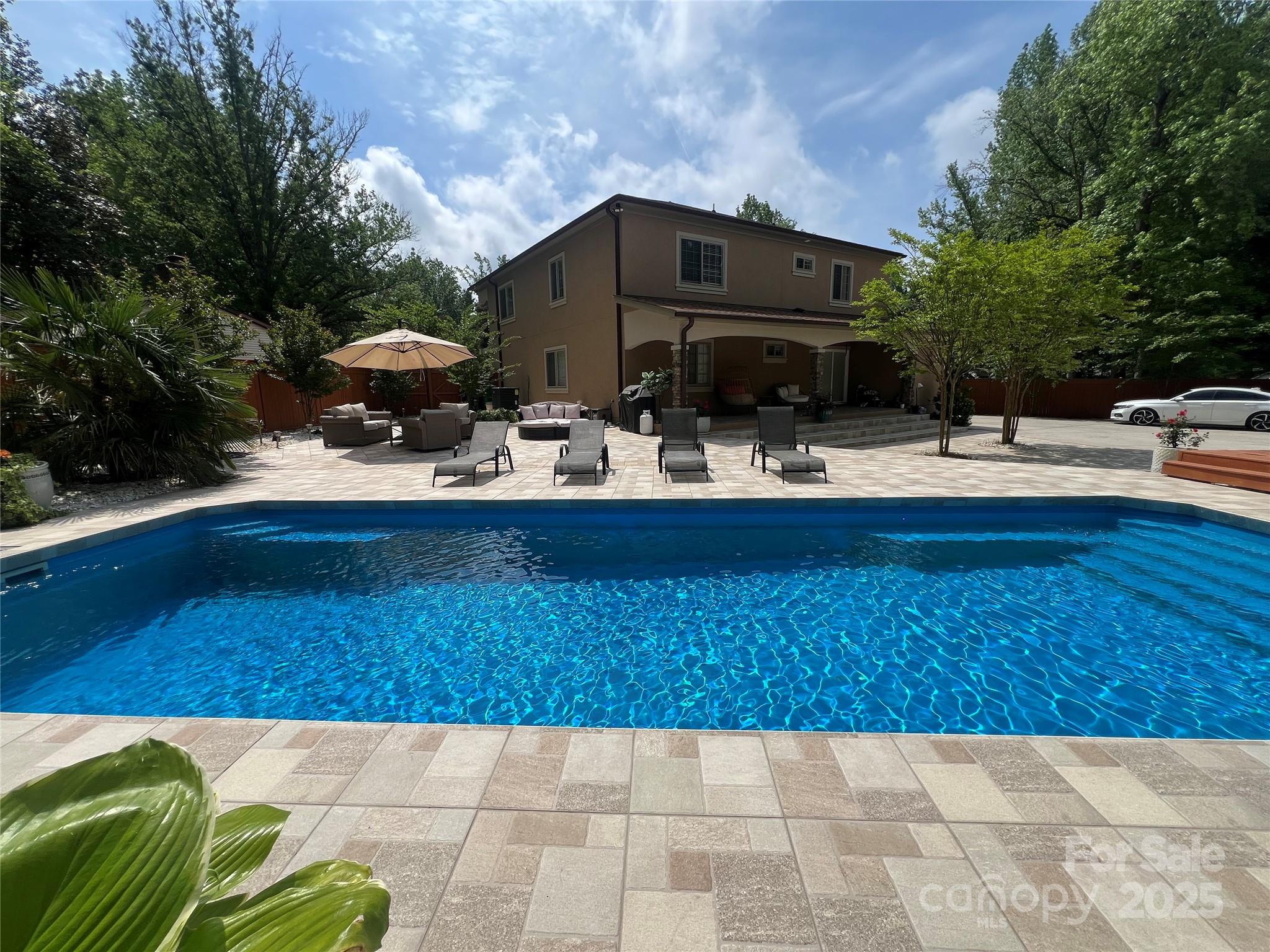 Charlotte, North Carolina, 28227, United States, 5 Bedrooms Bedrooms, ,4 BathroomsBathrooms,Residential,For Sale,1941772