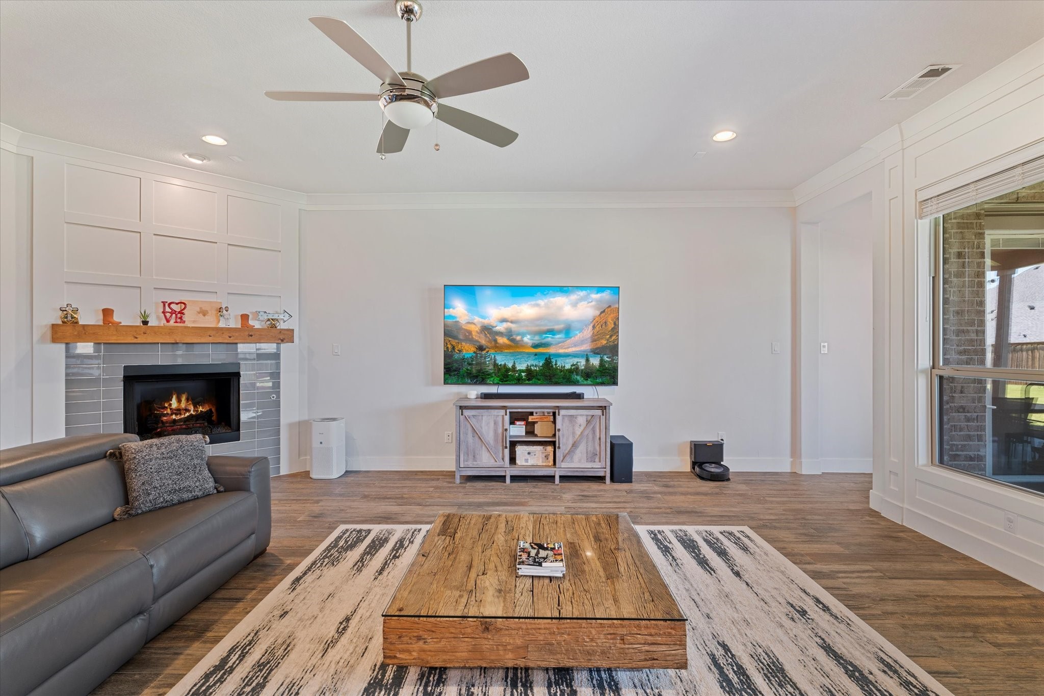 Prosper, Texas, 75078, United States, 4 Bedrooms Bedrooms, ,3 BathroomsBathrooms,Residential,For Sale,1903910