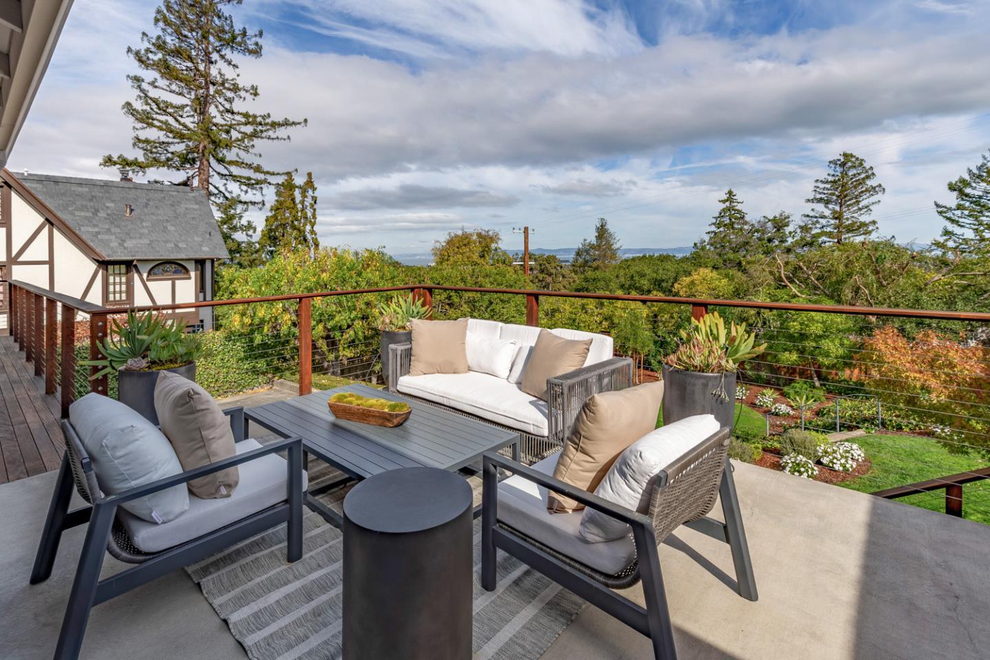 Hillsborough, California, 94010, United States, 3 Bedrooms Bedrooms, ,4 BathroomsBathrooms,Residential,For Sale,1989109