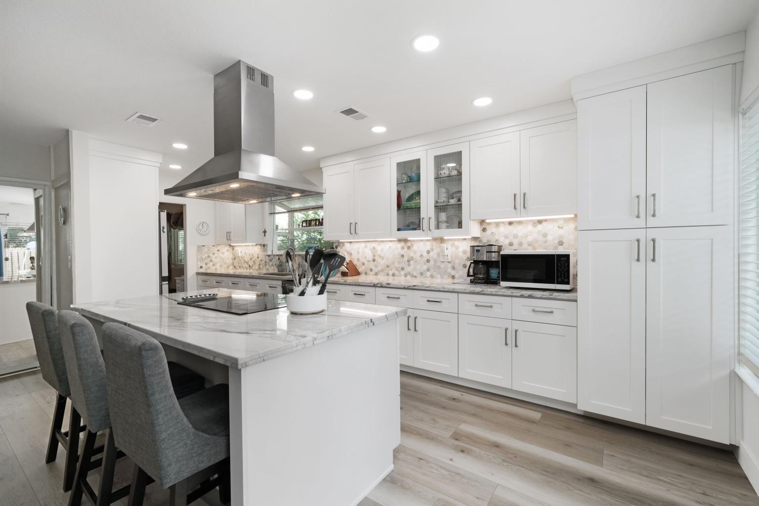 Orangevale, California, 95662, United States, 4 Bedrooms Bedrooms, ,2 BathroomsBathrooms,Residential,For Sale,1989323