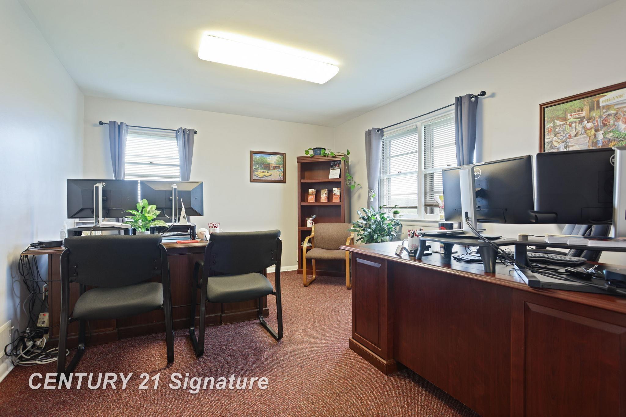 Saginaw, Michigan, 48604, United States, 4 Bedrooms Bedrooms, ,3 BathroomsBathrooms,Residential,For Sale,1980759