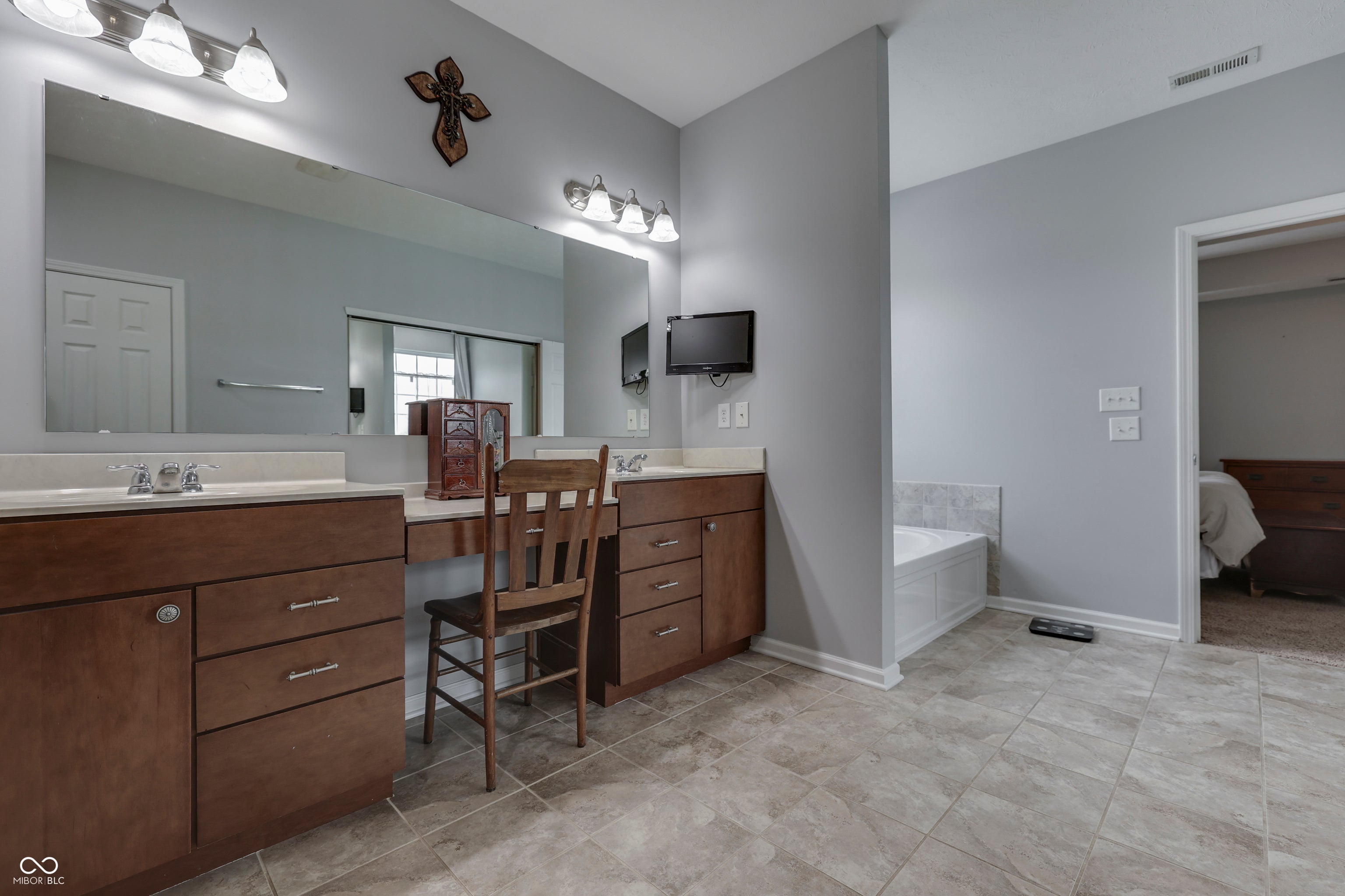 Greenwood, Indiana, 46143, United States, 4 Bedrooms Bedrooms, ,4 BathroomsBathrooms,Residential,For Sale,1956693