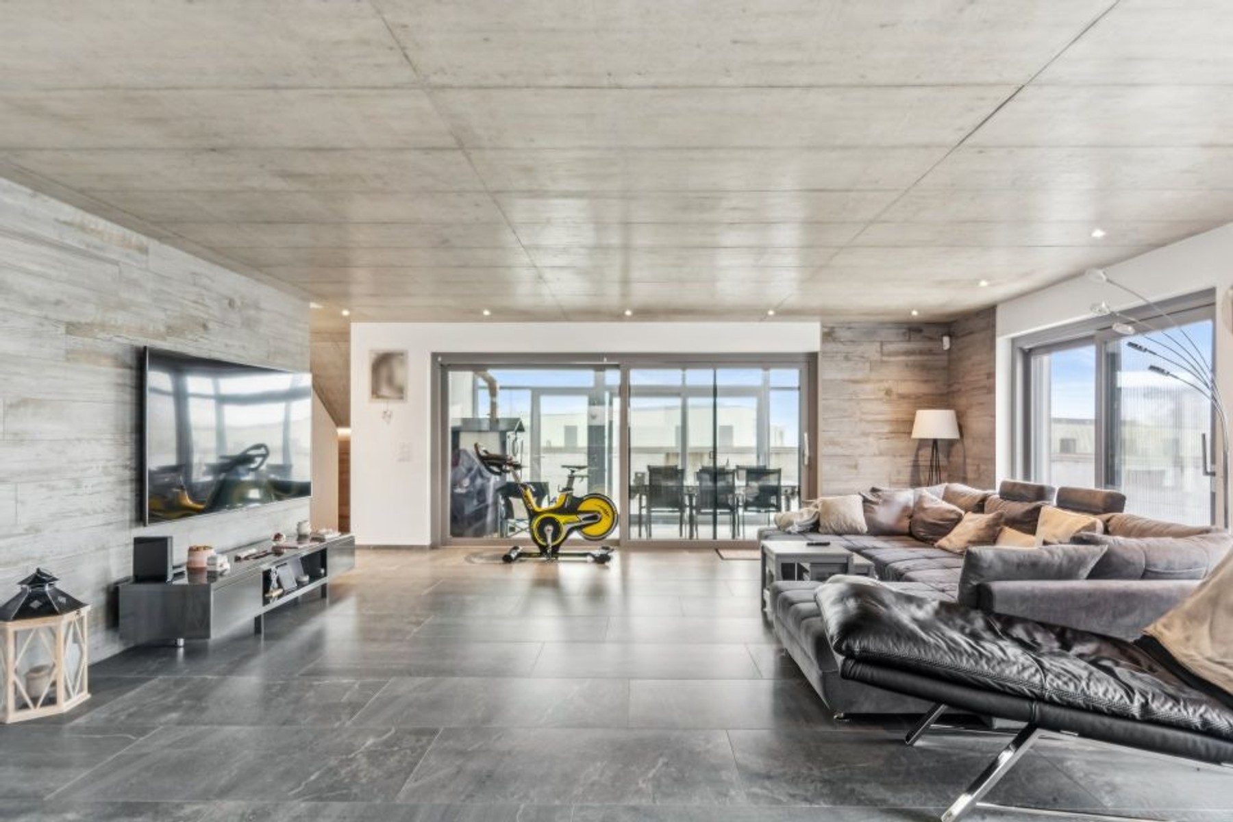  The Art of Living: A Sanctuary of Light and Design in Corgémont - 物件實景