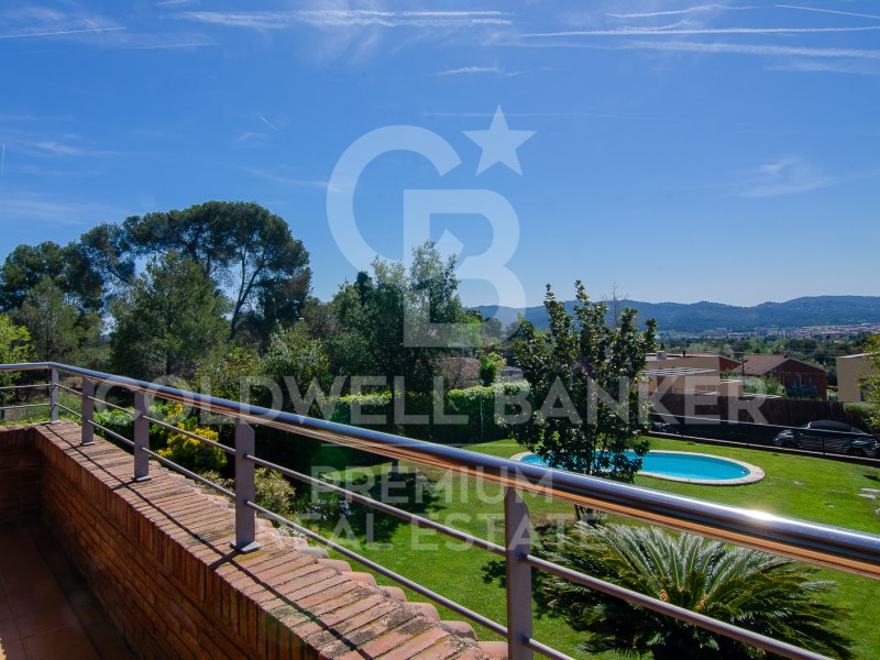 Cerdanyola del Vallès, Catalonia, ES, 5 Bedrooms Bedrooms, ,3 BathroomsBathrooms,Residential,For Sale,1610457